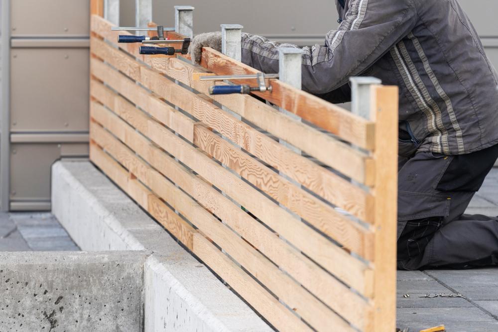 Fence replacement service in Greenville, SC
